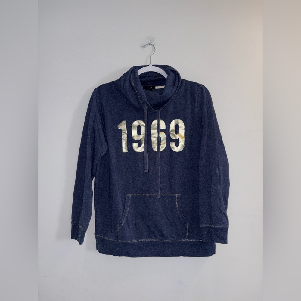Gap - Navy Sweater